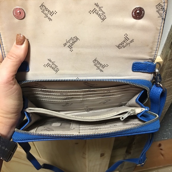 Crossbody - Picture 3 of 3